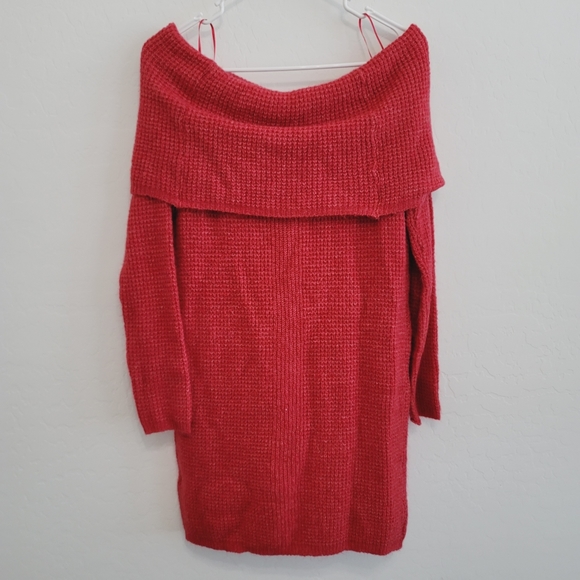 💕 Candie's Cowl Neck Red Tunic Sweater Size Medium - Picture 7 of 10